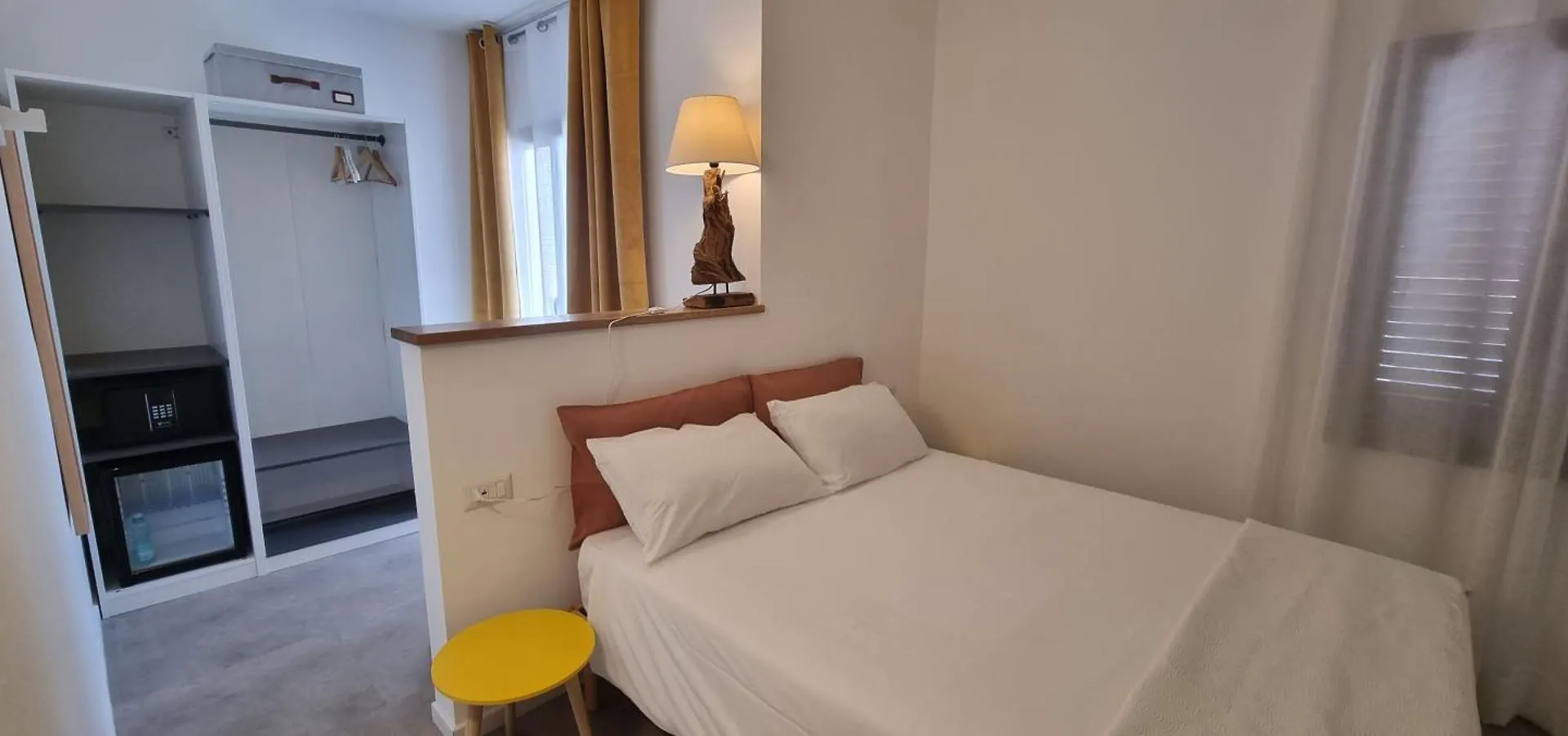 Guest house Anthias Rooms Affittacamere Porto San Paolo